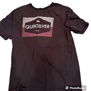 Quicksilver T shirt YL